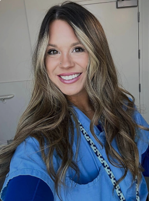 Dr. Kayla 2 Dr. Kayla 2